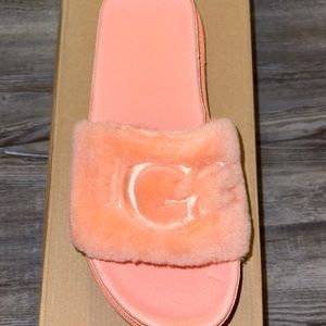 UGG WOMEN LATON FUR SLIDE BEVERLY PINK COLOR SIZE 8. BRAND NEW IN BOX